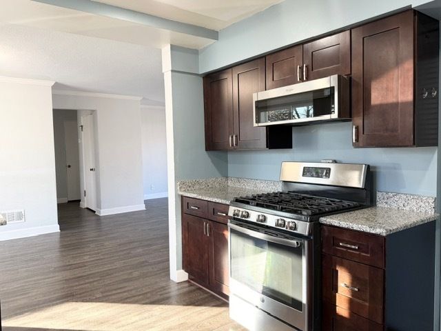 1616 Mayfield Avenue, Joliet, IL 60435