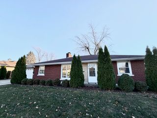 1616 Mayfield Avenue, Joliet, IL 60435