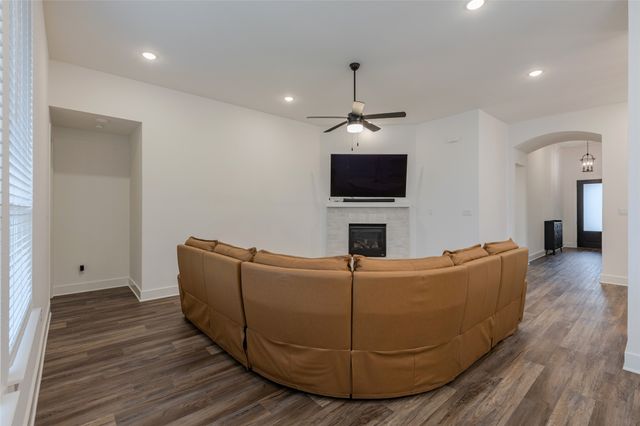 3509 Mescalbean Drive, Mckinney, TX 75071