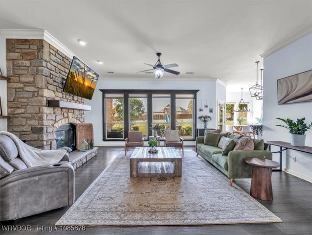 11200 Quail Crest Court, Fort Smith, AR 72916