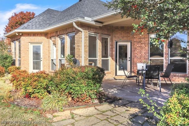 11200 Quail Crest Court, Fort Smith, AR 72916