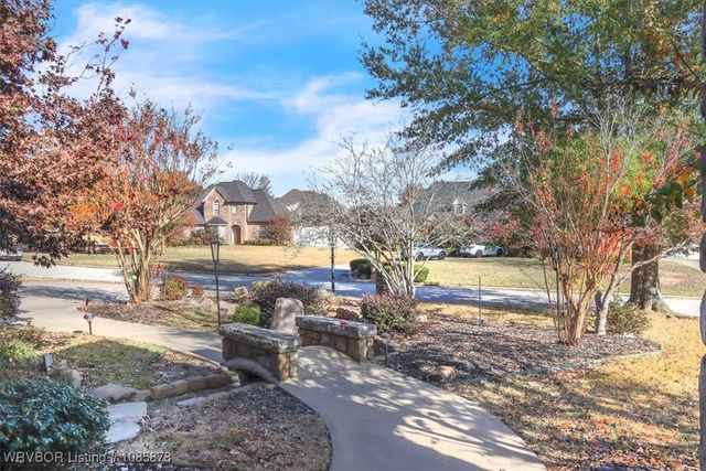 11200 Quail Crest Court, Fort Smith, AR 72916