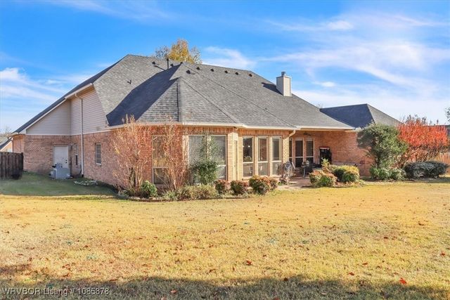 11200 Quail Crest Court, Fort Smith, AR 72916