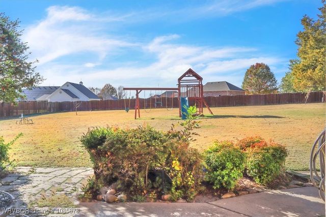 11200 Quail Crest Court, Fort Smith, AR 72916