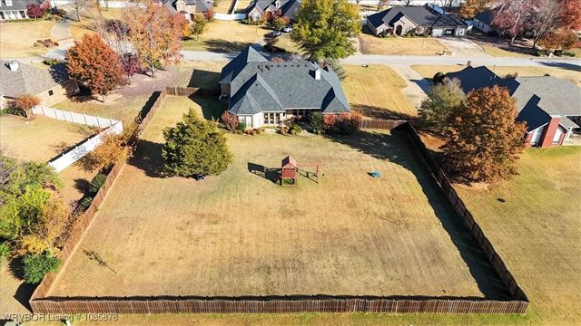 11200 Quail Crest Court, Fort Smith, AR 72916