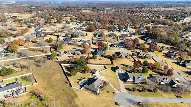 11200 Quail Crest Court, Fort Smith, AR 72916