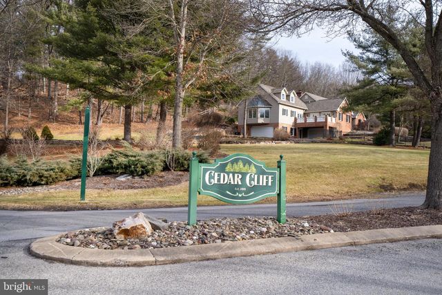 157 MANHASSET CT, Port Matilda, PA 16870