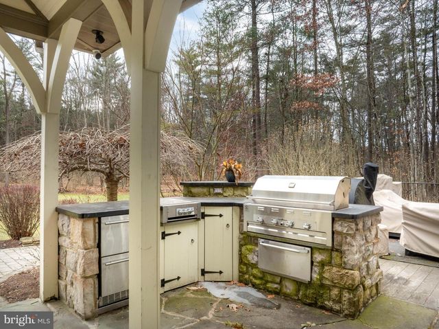 157 MANHASSET CT, Port Matilda, PA 16870