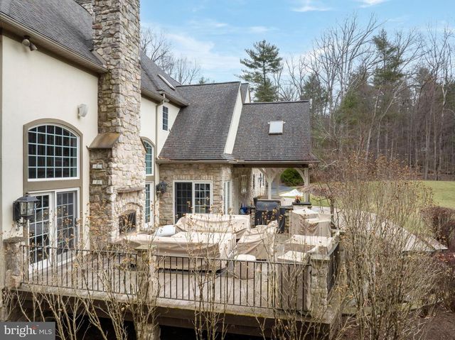 157 MANHASSET CT, Port Matilda, PA 16870