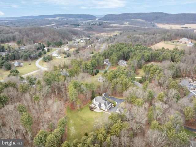 157 MANHASSET CT, Port Matilda, PA 16870