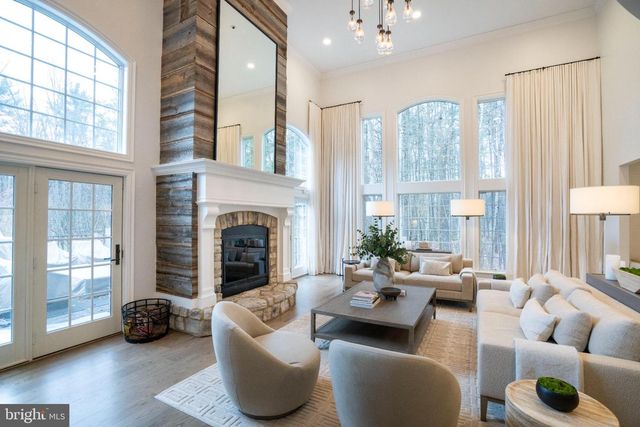 157 MANHASSET CT, Port Matilda, PA 16870