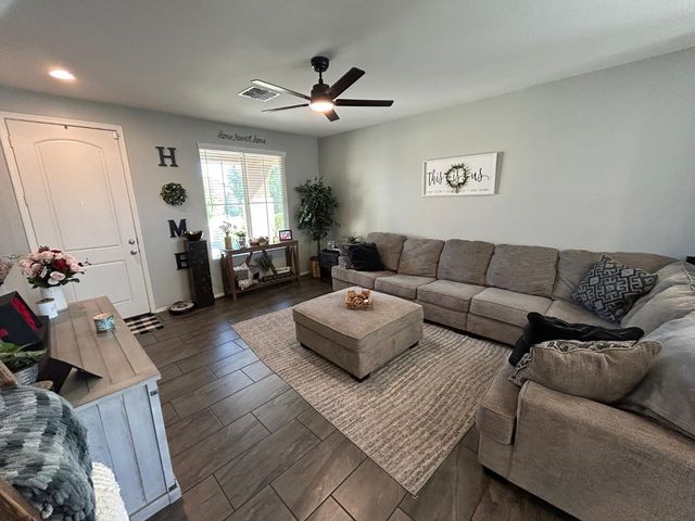 17939 W Villa Chula Lane, Surprise, AZ 85387