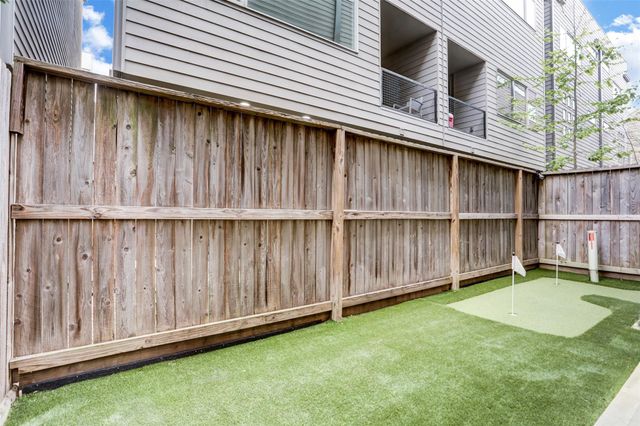 2344 Commerce Street, Houston, TX 77003