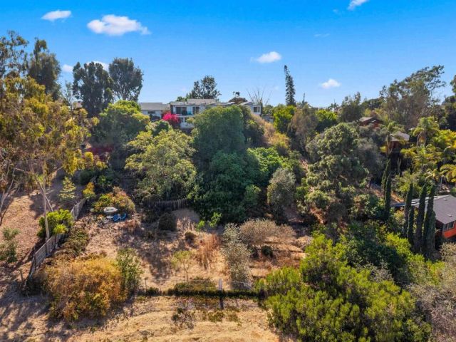 1243 Saxony Road, Encinitas, CA 92024