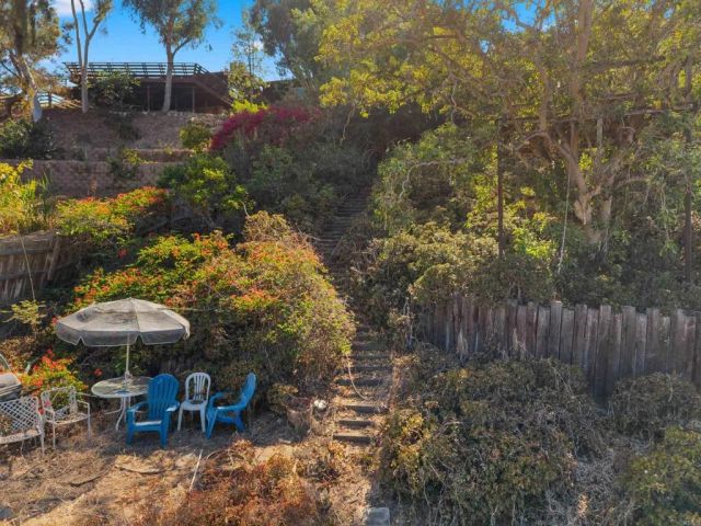 1243 Saxony Road, Encinitas, CA 92024