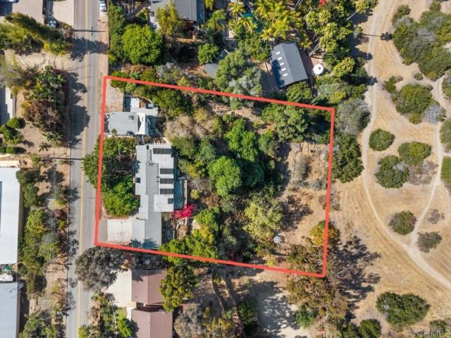 1243 Saxony Road, Encinitas, CA 92024