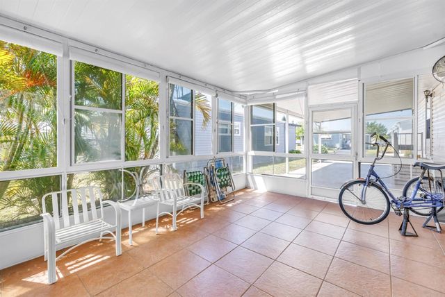 7225 MOUNT FAIRFIELD ROAD NE 541, St Petersburg, FL 33702