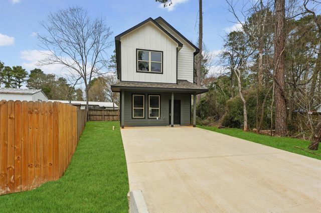 9792 Black Gum, Willis, TX 77318