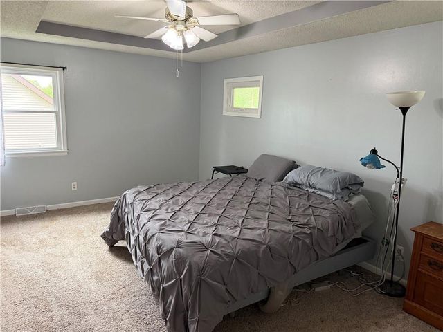 3110 Lakeview Circle, Leavenworth, KS 66048