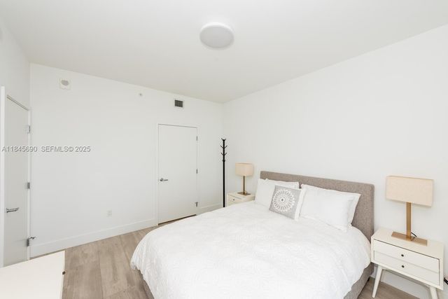 16385 Biscayne Boulevard 2904, North Miami Beach, FL 33160