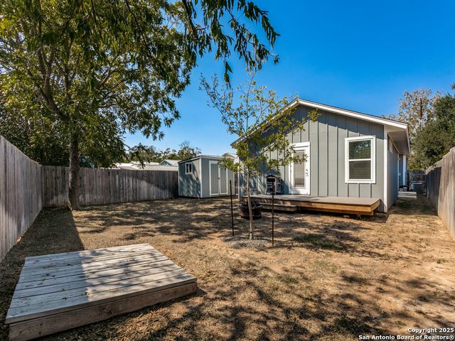 458 Seele St, New Braunfels, TX 78130