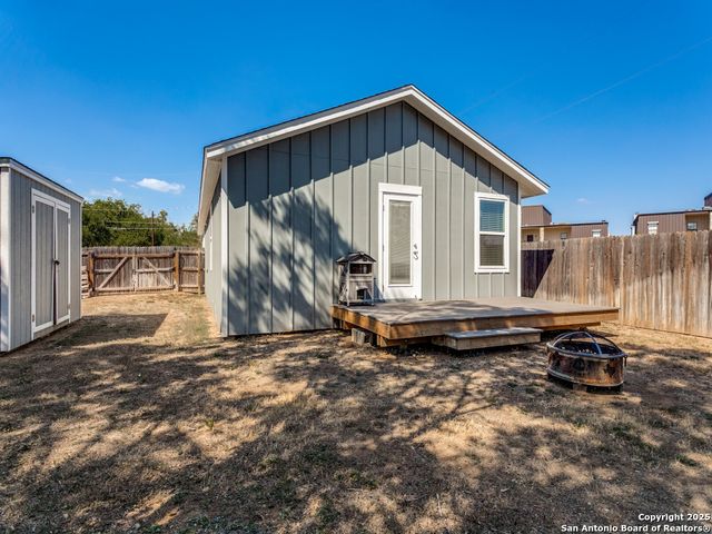 458 Seele St, New Braunfels, TX 78130