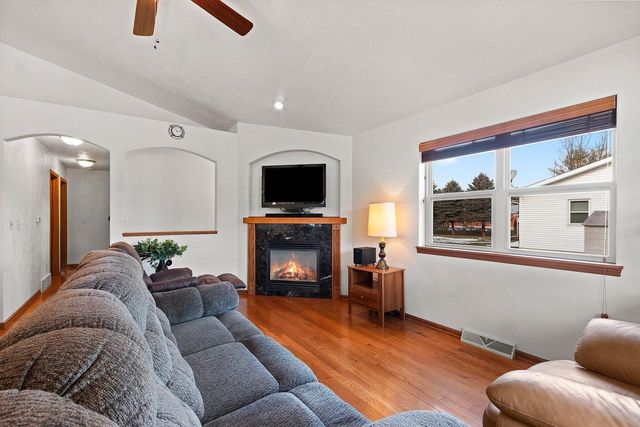 3006 S 19th STREET, Manitowoc, WI 54220