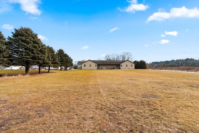 3006 S 19th STREET, Manitowoc, WI 54220