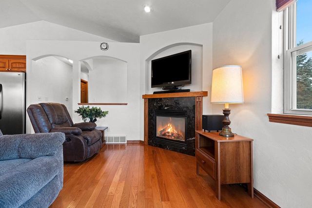 3006 S 19th STREET, Manitowoc, WI 54220