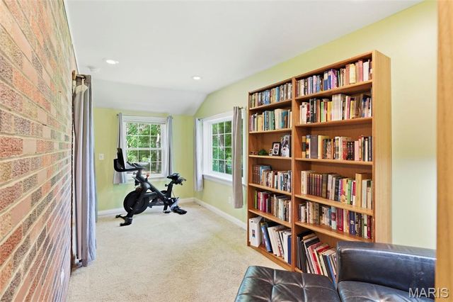100 Calverton Road, Calverton Park, MO 63135