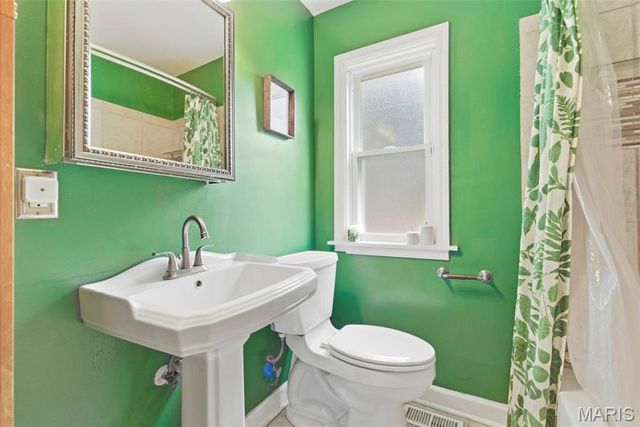 100 Calverton Road, Calverton Park, MO 63135