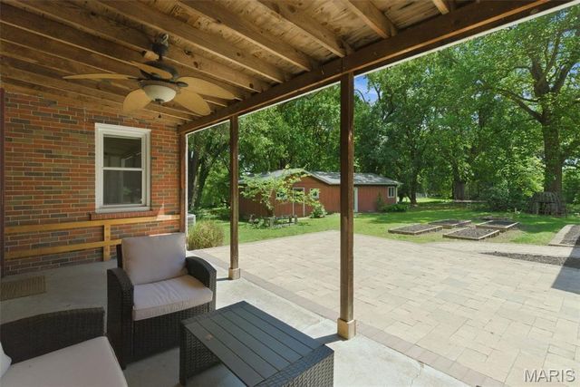 100 Calverton Road, Calverton Park, MO 63135