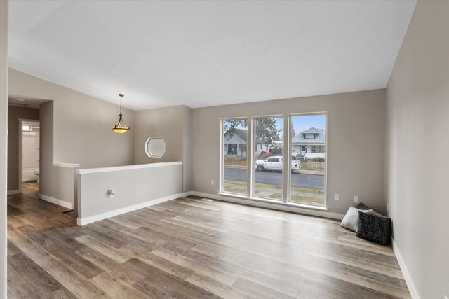 308 E Crown Ave, Spokane, WA 99205