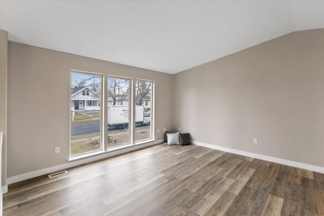 308 E Crown Ave, Spokane, WA 99205