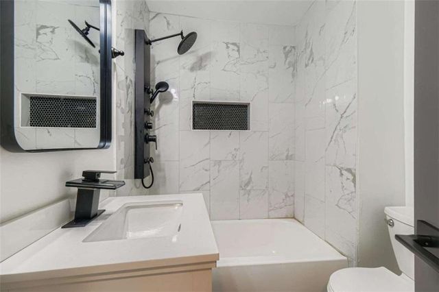 1866 Thompson Avenue, East Point, GA 30344