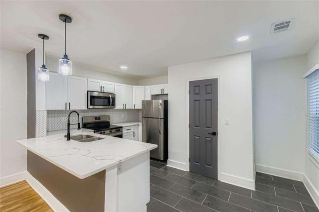 1866 Thompson Avenue, East Point, GA 30344