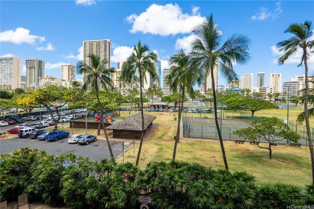 500 University Avenue 310, Honolulu, HI 96826