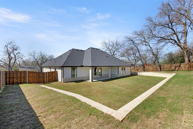 1207 Highland Drive, Arlington, TX 76010