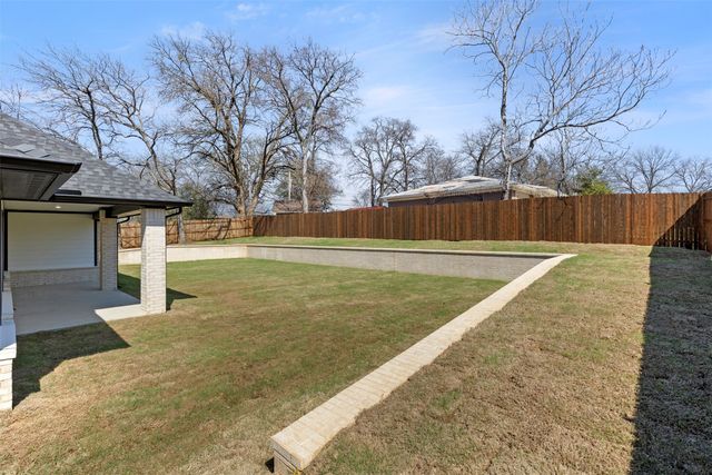1207 Highland Drive, Arlington, TX 76010