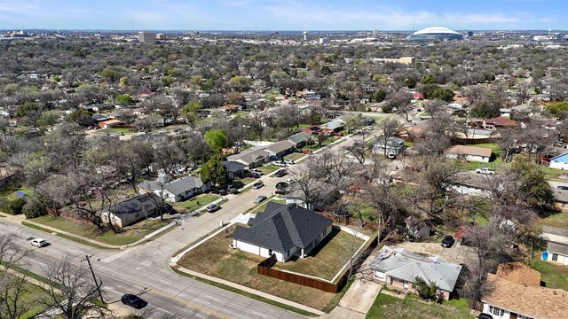 1207 Highland Drive, Arlington, TX 76010
