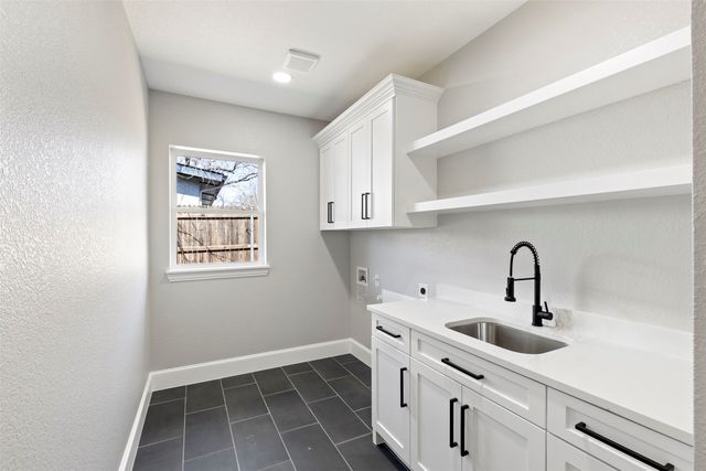 1207 Highland Drive, Arlington, TX 76010