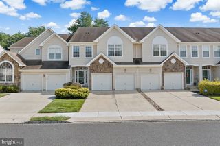 36 CYPRESS POINT RD, Mount Holly, NJ 08060