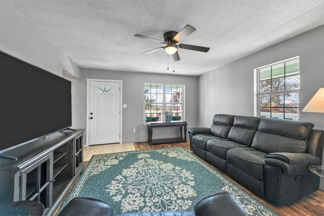 268 Victory Lane, Springtown, TX 76082