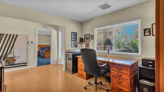 3175 E Loma Vista Circle, Palm Springs, CA 92264