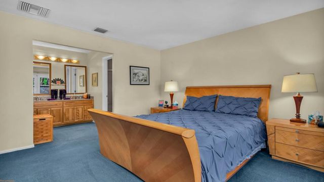 3175 E Loma Vista Circle, Palm Springs, CA 92264