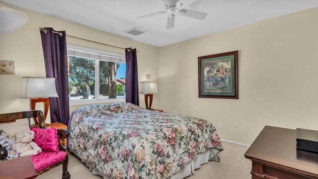 3175 E Loma Vista Circle, Palm Springs, CA 92264