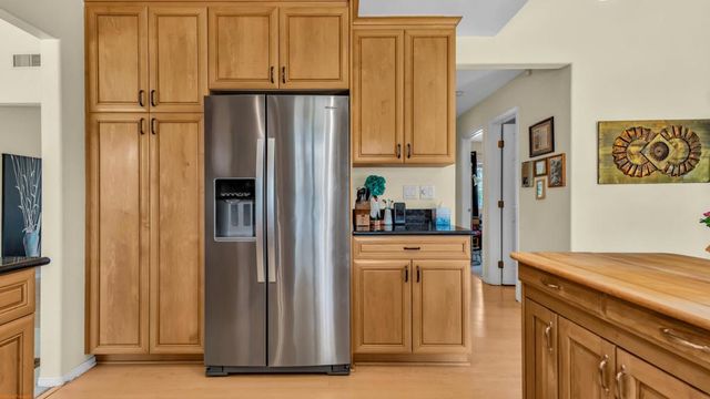 3175 E Loma Vista Circle, Palm Springs, CA 92264