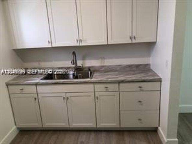 30 S Shore Drive 6, Miami Beach, FL 33141
