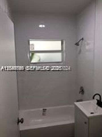 30 S Shore Drive 6, Miami Beach, FL 33141