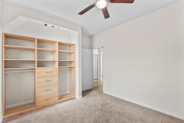 2215 Manta Way, Texas City, TX 77568